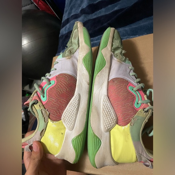 Nike PG 5 Daughters Green Glow Size 12 - Picture 3 of 10